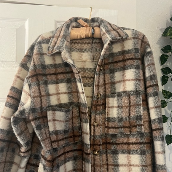 Bardot long plaid fuzzy shacket, xsmall - Picture 2 of 3